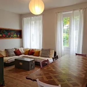  Hébergement de vacances La Parenthese Maison De A France